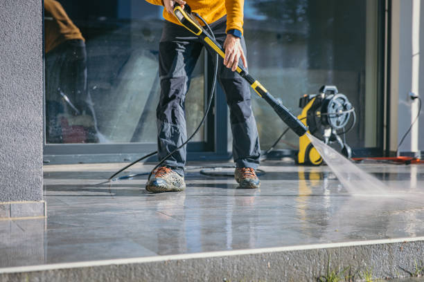 Best Deck Pressure Washing  in Calcutta, OH